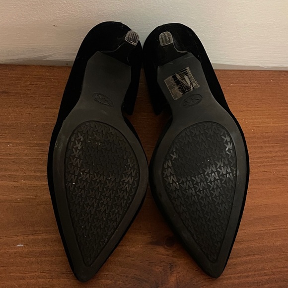 MICHAEL Michael Kors Black Heels - Picture 6 of 6